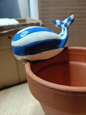 MacKenzie Childs BIG BLUE WHALE Blue Stripe & Checkered POT PLANTER CLIMBER NIB